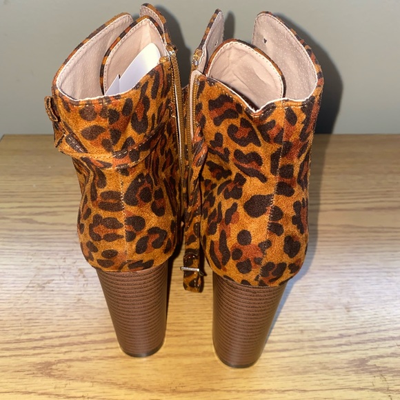Leopard booties - Picture 1 of 5